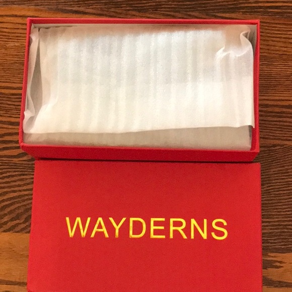 Wayderns buckle on patent square toe chunky low heel pumps, 2 inch, gray sz 8, - Picture 11 of 11